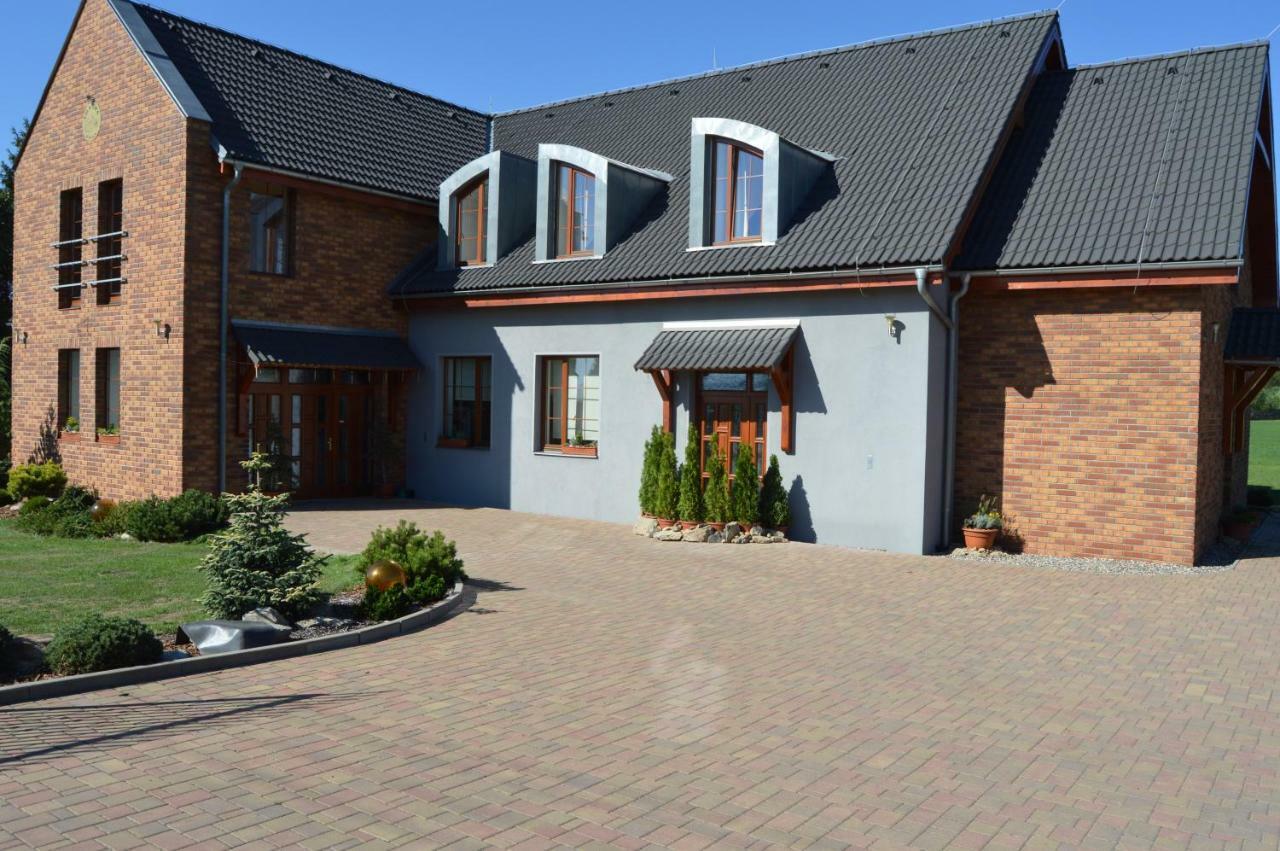 Vila Lipa Nový Bor Екстериор снимка